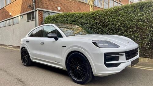 Porsche Cayenne 3.0 V6 E-Hybrid 25.9kWh TiptronicS RIGHT HAND DRIVE