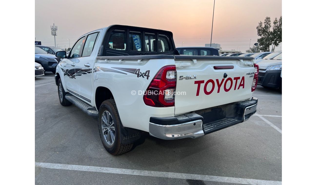 Toyota Hilux TOYOTA HILUX 2.7 AT WHITE 2022