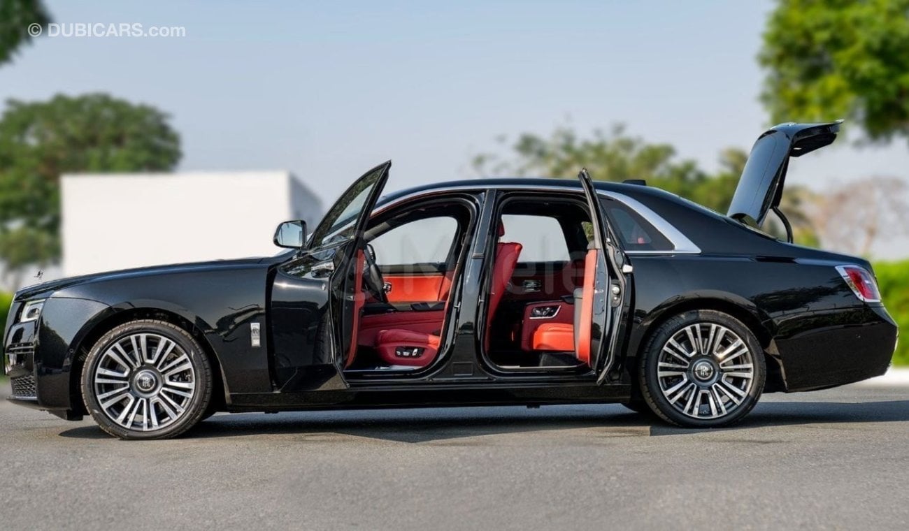 Rolls-Royce Ghost 4-SEATER VIP + STARLIGHT - WARRANTY AVAILABLE