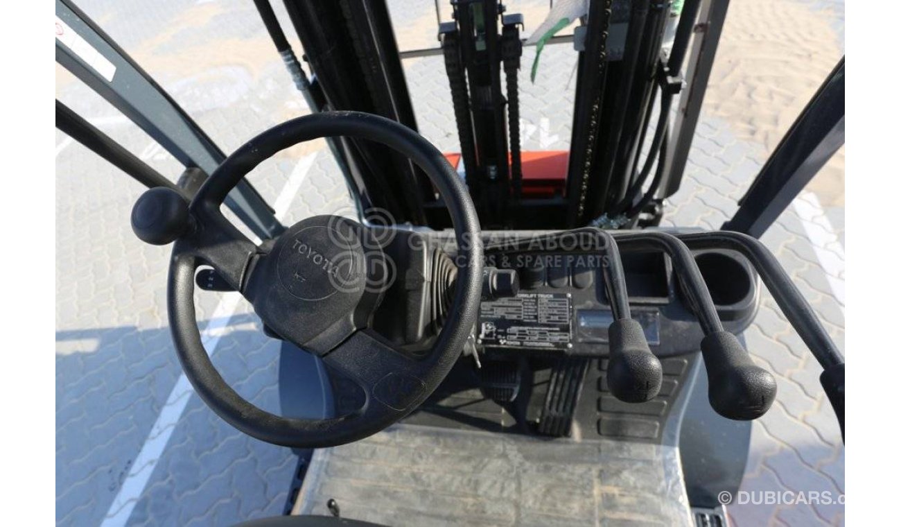 Toyota Fork lift DIESEL 2.5 TON, 3 STAGE W/ SIDE SHIFT 3 LEVER,4.7M LIFT HEIGHT MY23