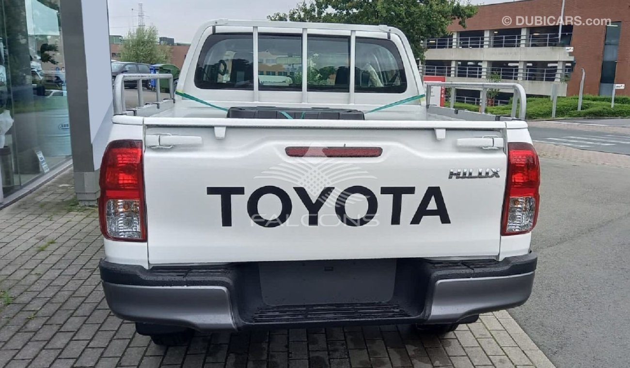 Toyota Hilux DC 4WD 3.0L COUNTRY 5-MT