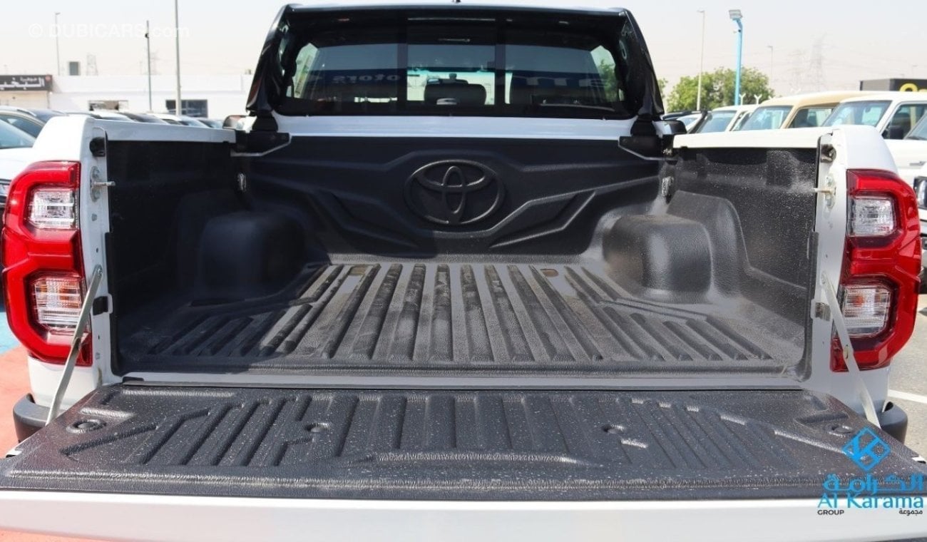 Toyota Hilux 2024 TOYOTA HILUX 2.8L D-4D GR Sport 4WD  Full Option, Black Top GCC Saudi  Interior: 4 Door 5 Seate