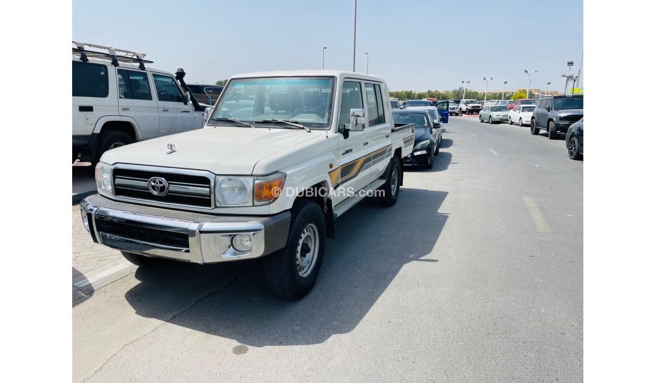 تويوتا لاند كروزر بيك آب Toyota landcuriser pickup 2018 V6 Petrol left hand drive