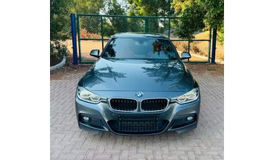 بي أم دبليو 330i Exclusive M Sport 2.0L