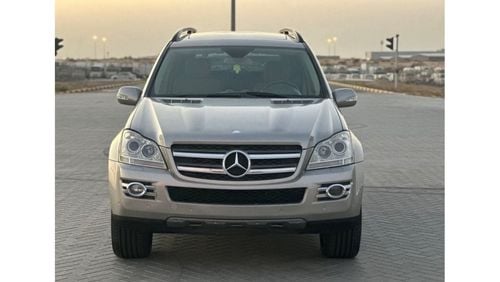 Mercedes-Benz GL 500 موديل 2008 خليجي فل موصفات حاله ممتازه جداااا من الداخل والخارج