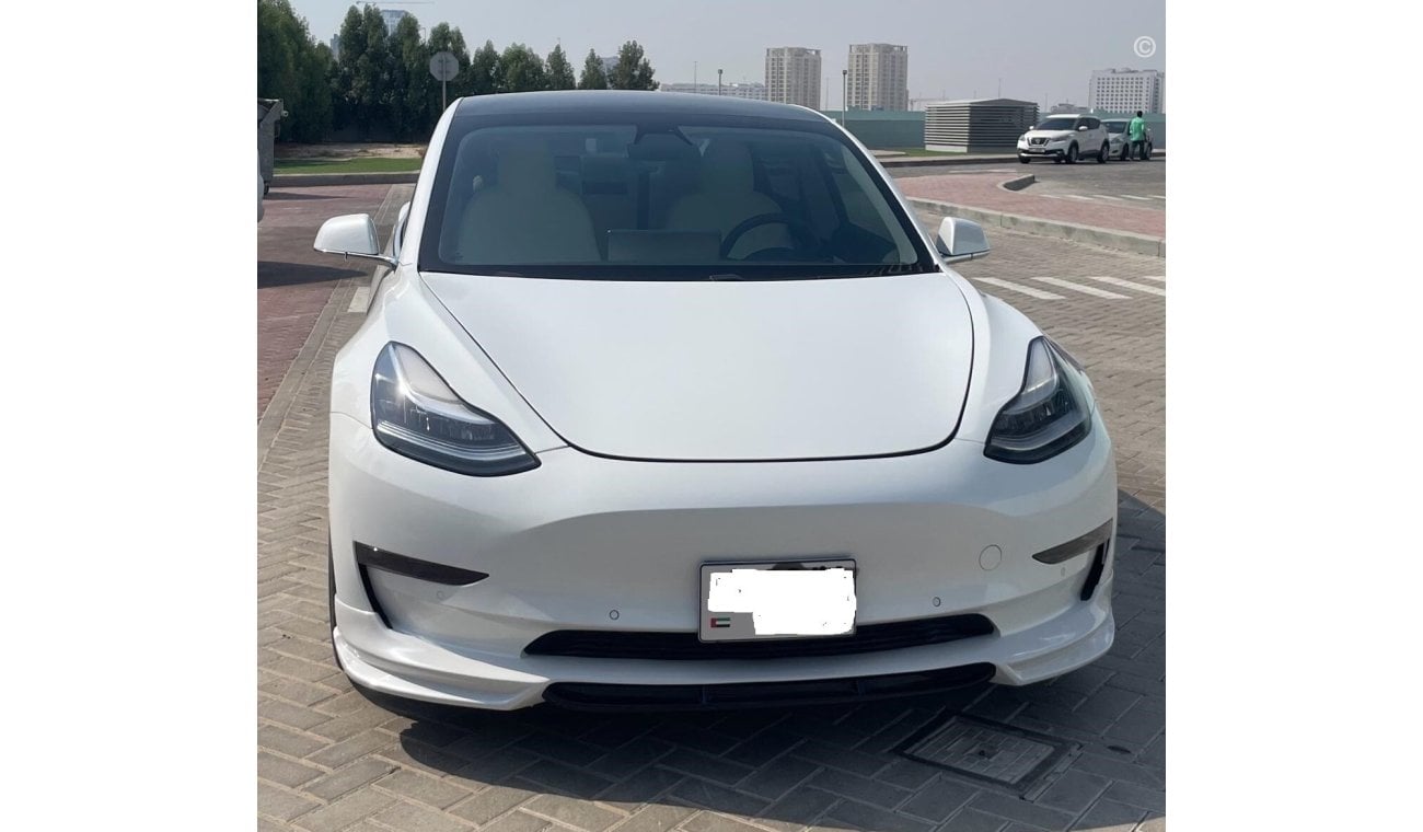 Tesla Model 3 DUAL MOTORS LONG RANGE