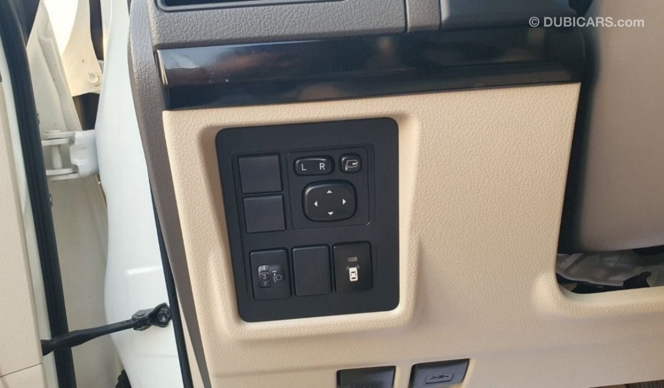 Toyota Prado LEFT HAND DRIVE 7 SEAT COOL BOX V6