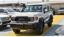 Toyota Land Cruiser Hard Top 4.0L V6 A/T