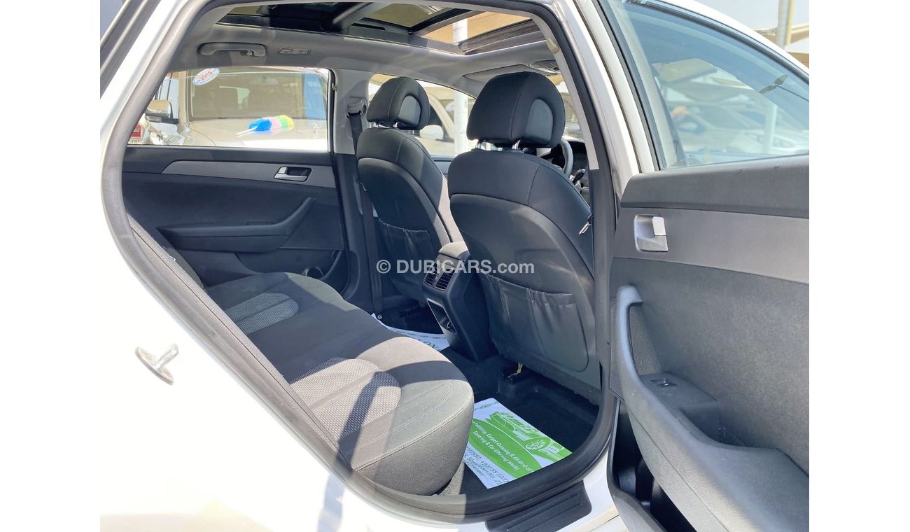 Hyundai Sonata GLS ACCIDENTS FREE - GCC - PERFECT CONDITION INSIDE OUT - PANORAMIC SUNROOF