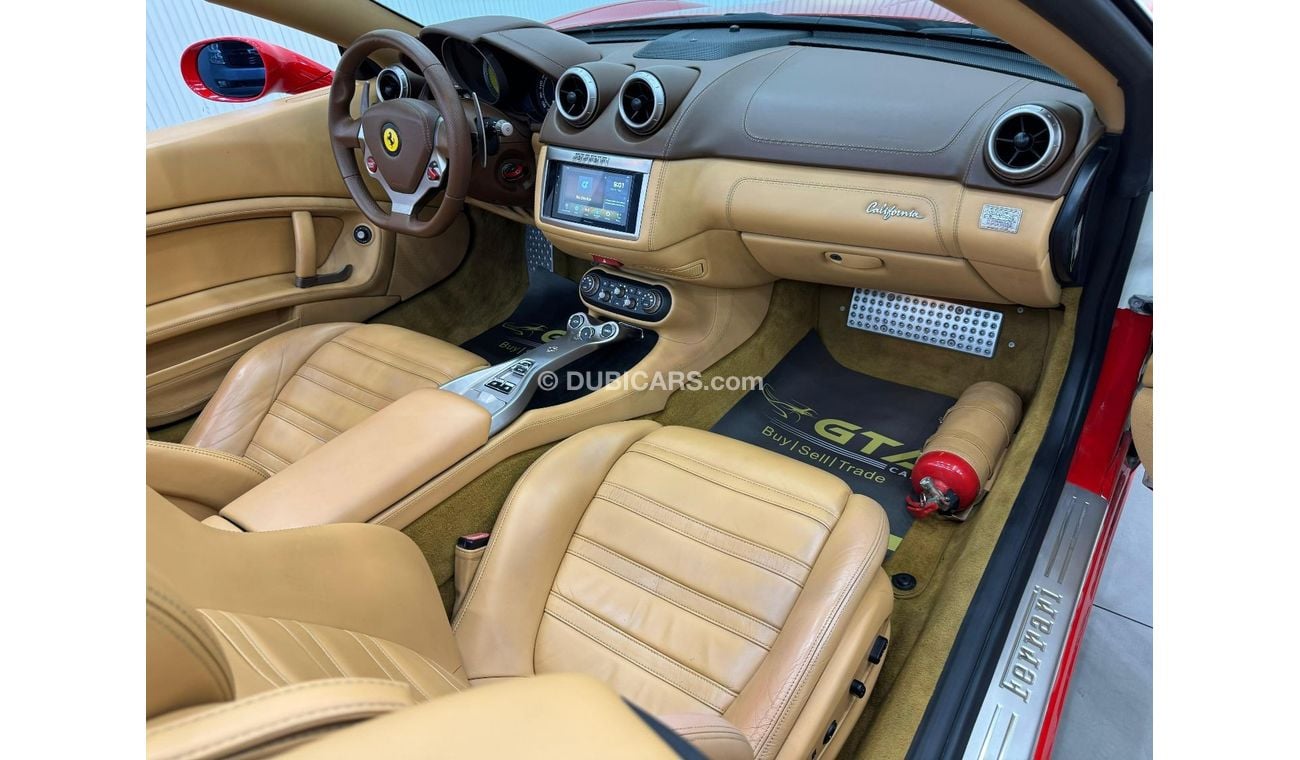 Ferrari California Std 4.3L (460 HP) 2011 Ferrari California Convertible, Service History, Low Kms, Excellent Condition