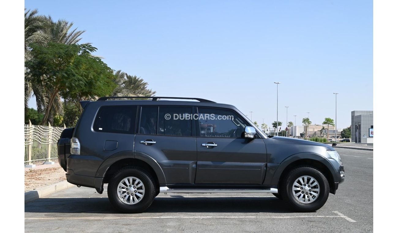 Mitsubishi Pajero GLS 3.5L (186 HP) (7 Seater) 0% DP - FSH - ORIGNAL PAINT - MITSUBISHI PAJERO GLS 4WD 2015 - FIRST OW