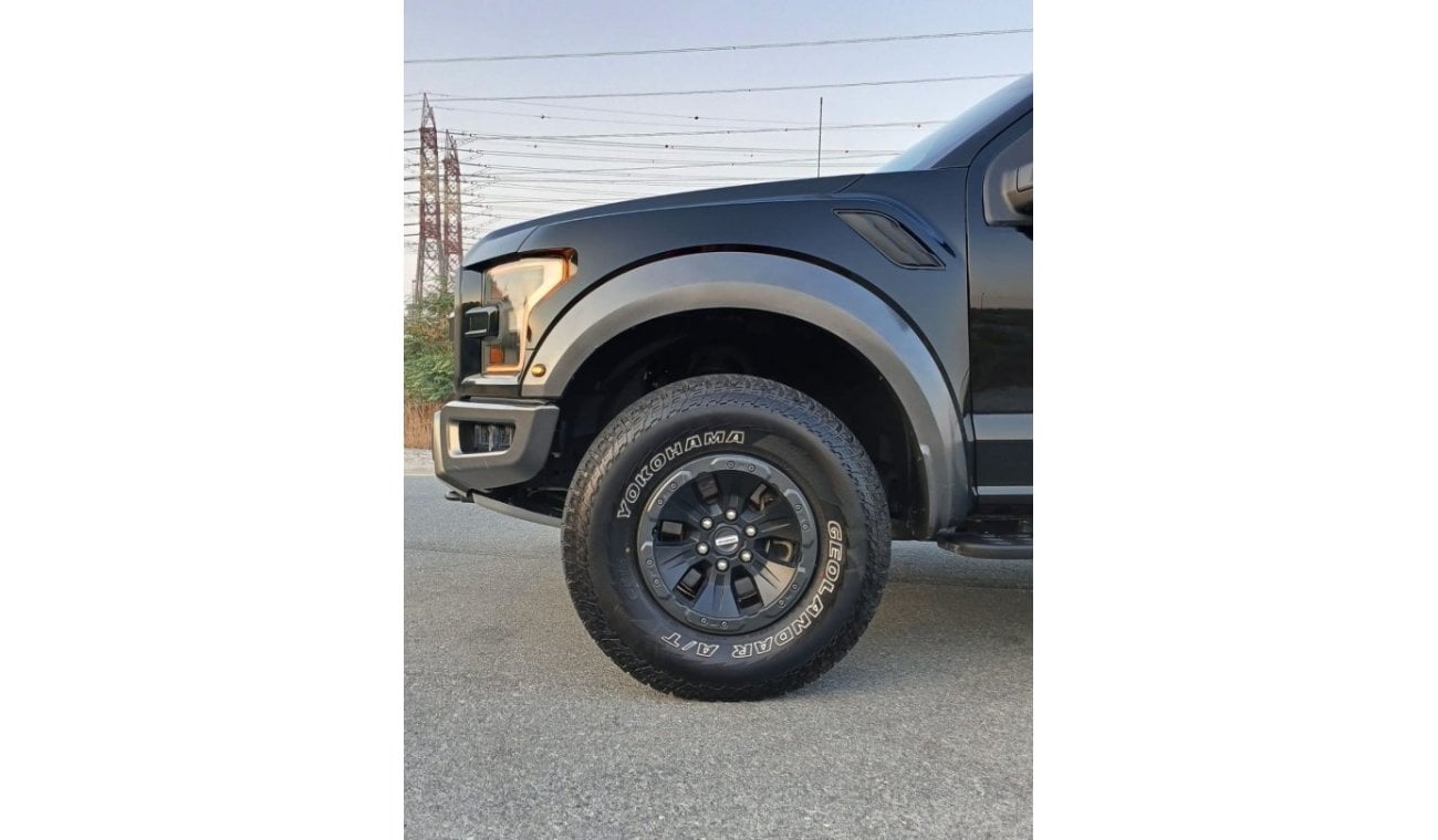 فورد F 150 SVT رابتر