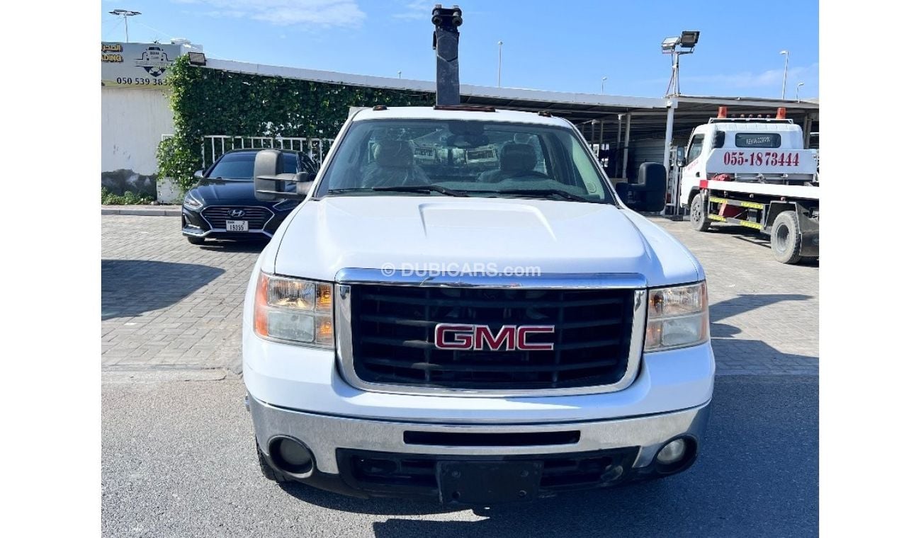 جي أم سي سييرا GMC HD3500 pickup, police car, in very good condition, model 2008