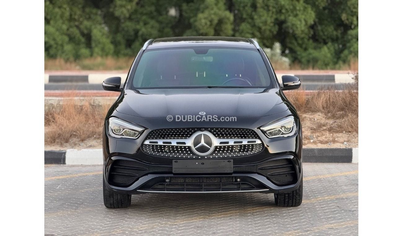 Mercedes-Benz GLA 220