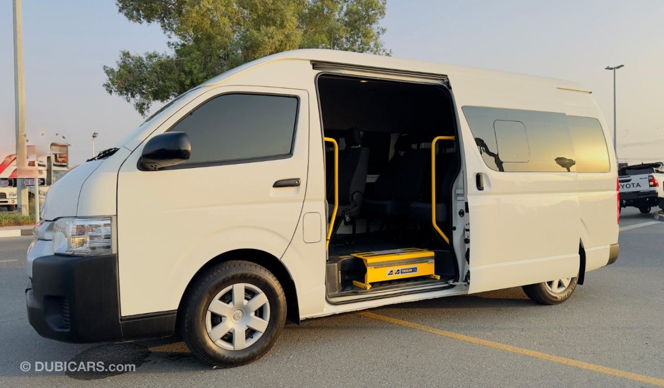 Toyota Hiace PREMIUM CONDITION | 3.0L DIESEL ENGINE | 2015 | RHD