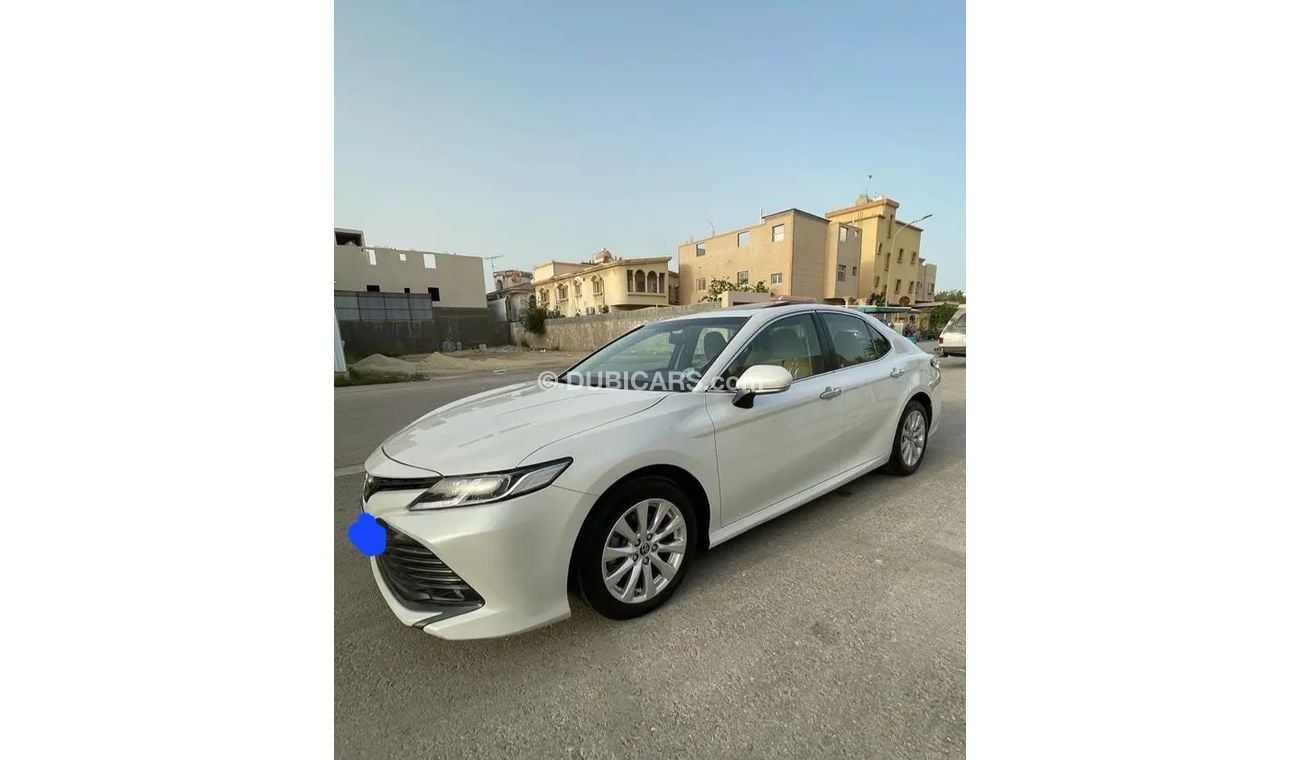 Used Toyota Camry SE 2019 for sale in Dubai - 606492