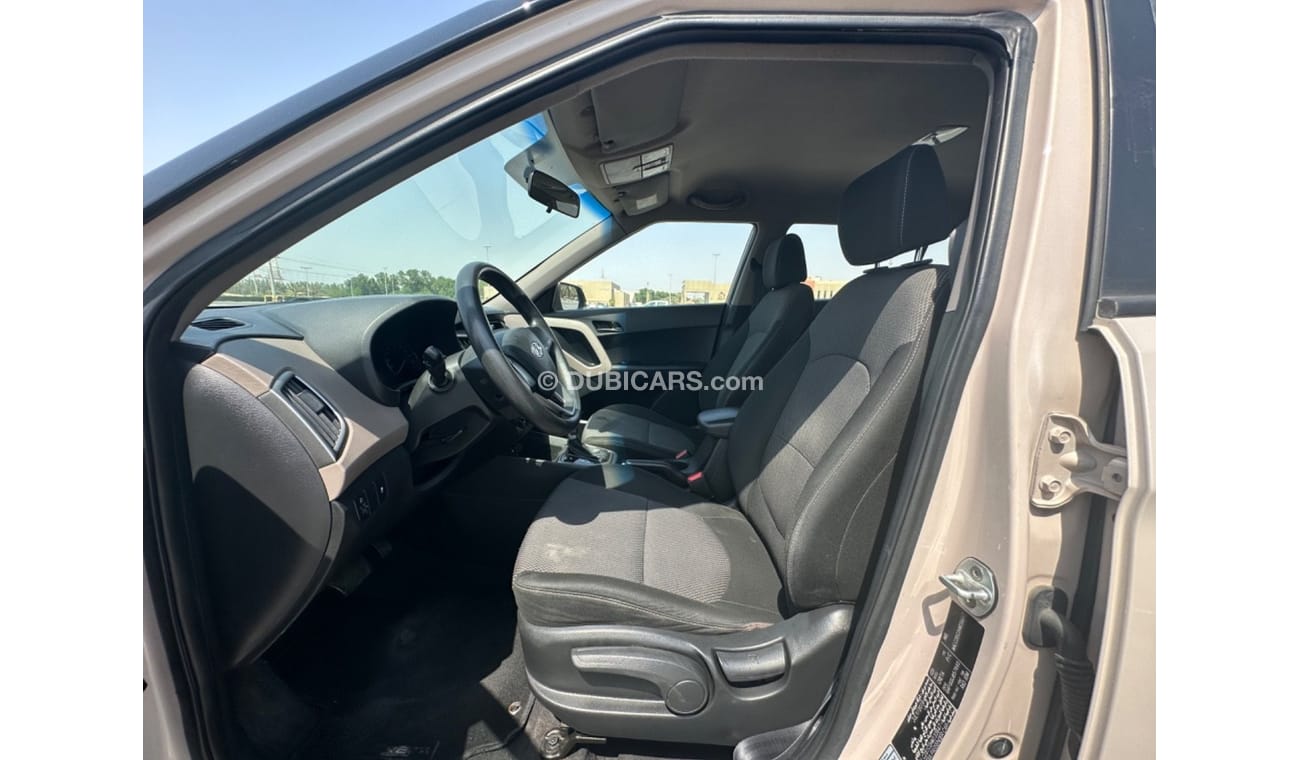 Hyundai Creta MODEL 2017 GCC CAR PERFECT CONDITION INSIDE AND OUTSIDE