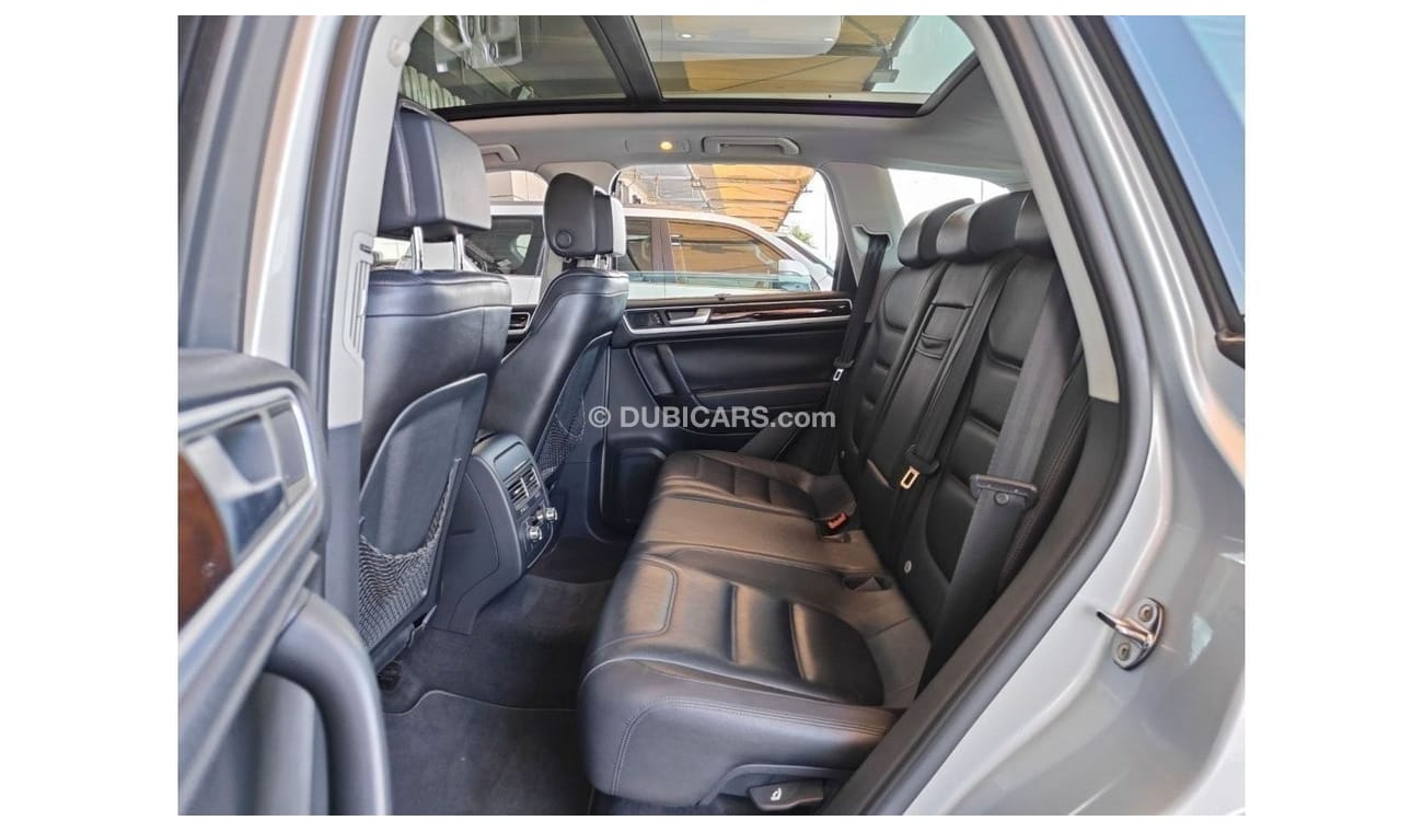 Volkswagen Touareg AED 2,100 P.M | 2015 VOLKSWAGEN TOUAREG SPORT | GCC | 360 *CAMERAS | FULLY LOADED