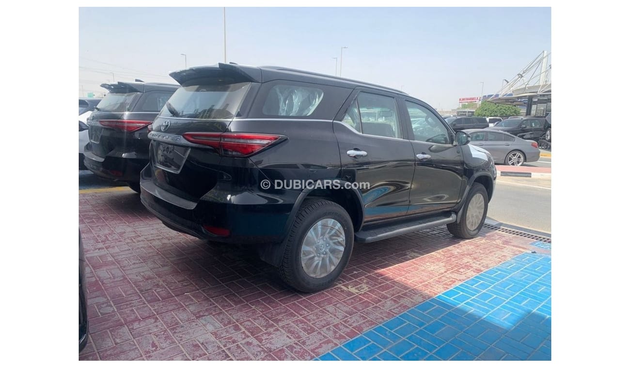 Toyota Fortuner 2023 Toyota Fortuner 2.8L V4 Diesel Full Option