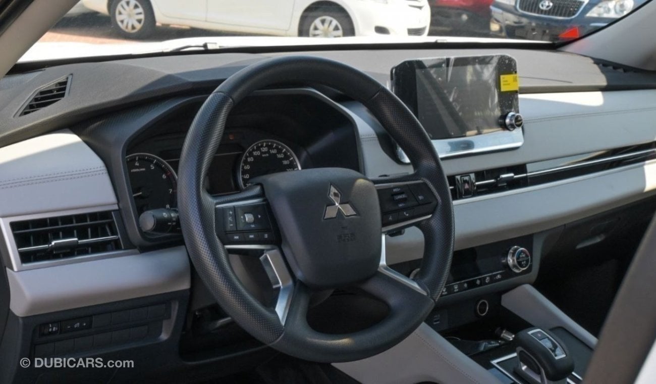 ميتسوبيشي آوتلاندر Brand New Mitsubishi Outlander Medium Line OUTLANDER-ML-24 2.5L Petrol | White / Grey | 2024 | For E