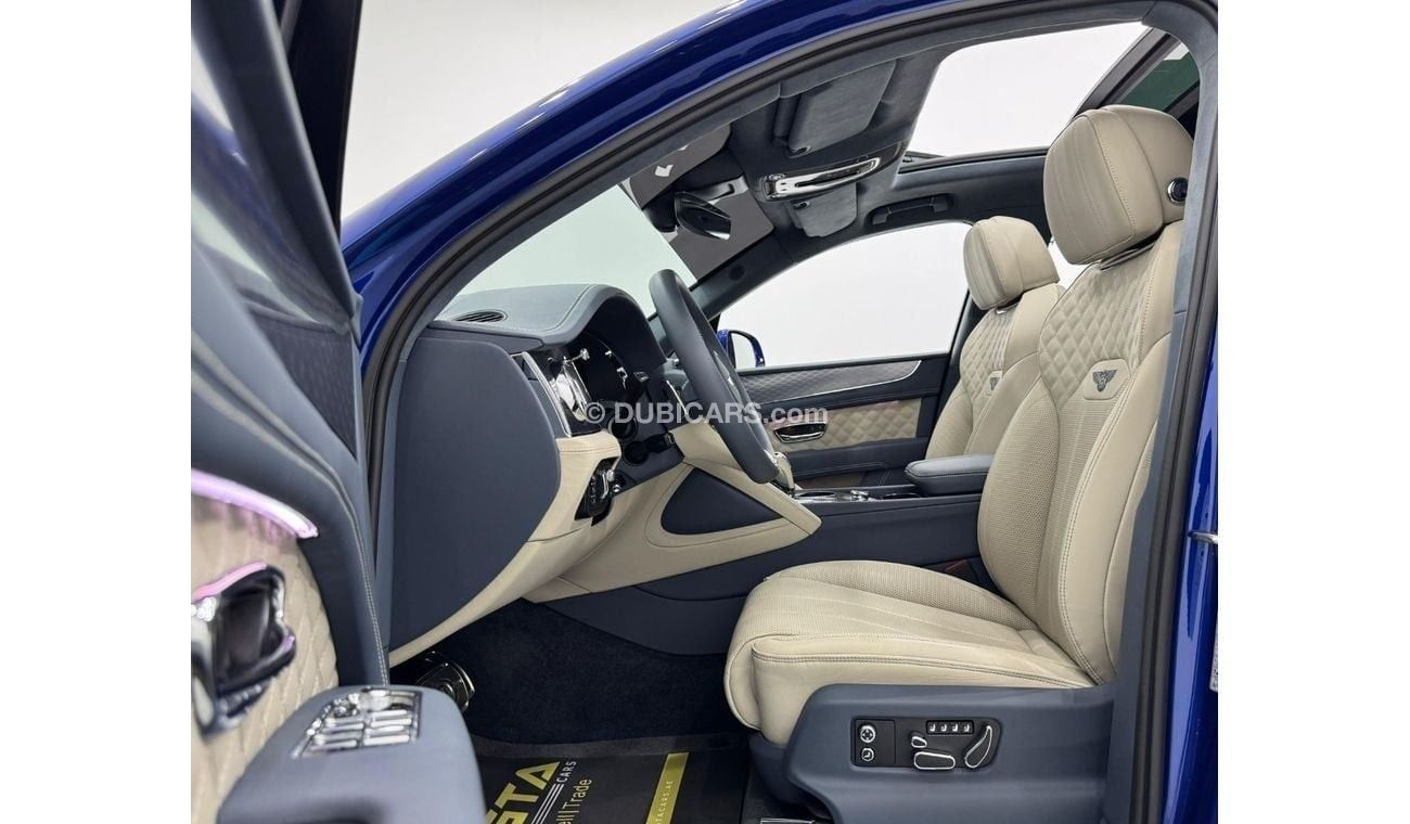 بنتلي أزور 2023 Bentley Bentayga Azure, Feb 2028 Bentley Warranty + Service Pack, Very Low Kms, GCC