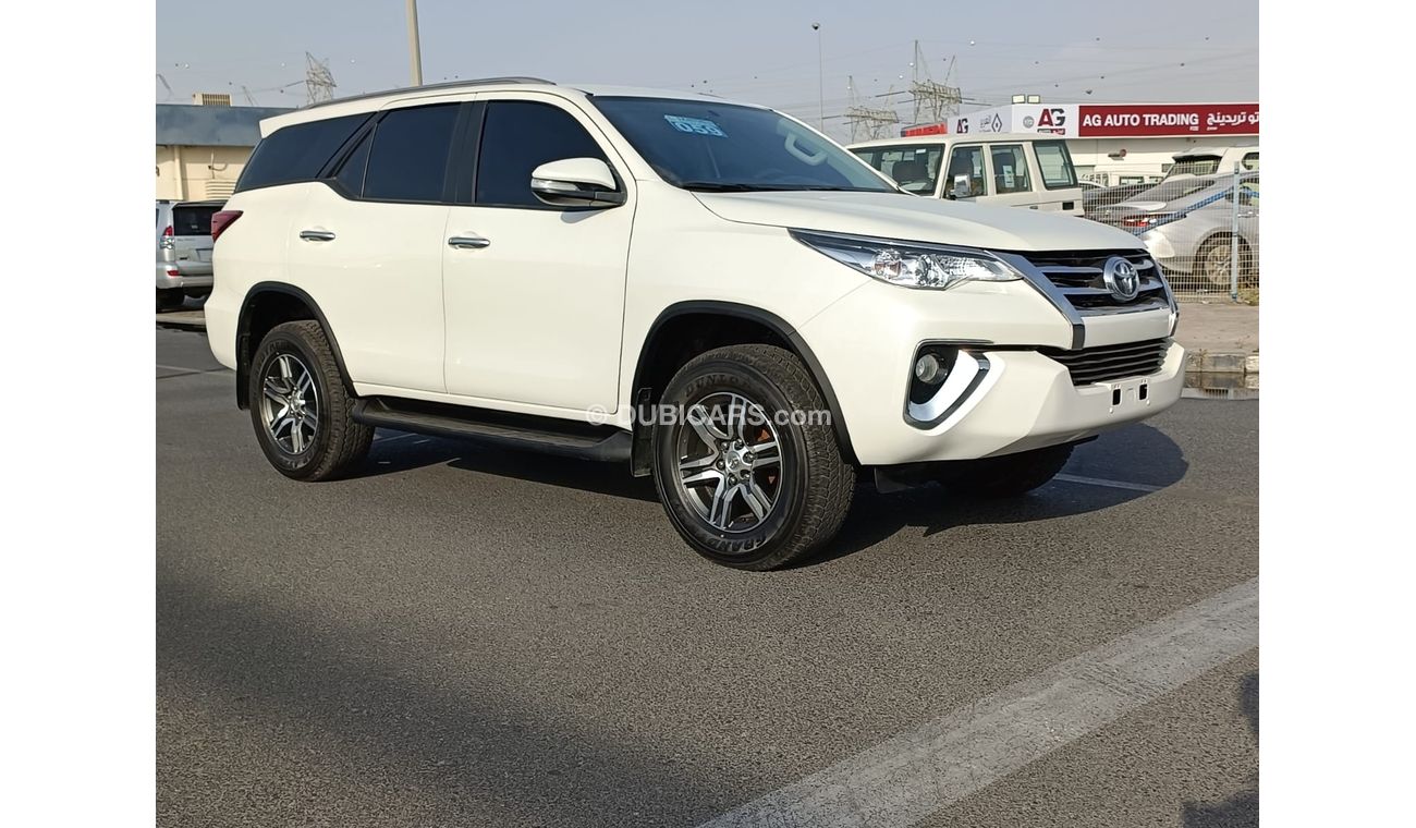 Toyota Fortuner EXR / V4 /  2.7L, LEATHER SEATS / FULL OPTION (LOT #  83379)