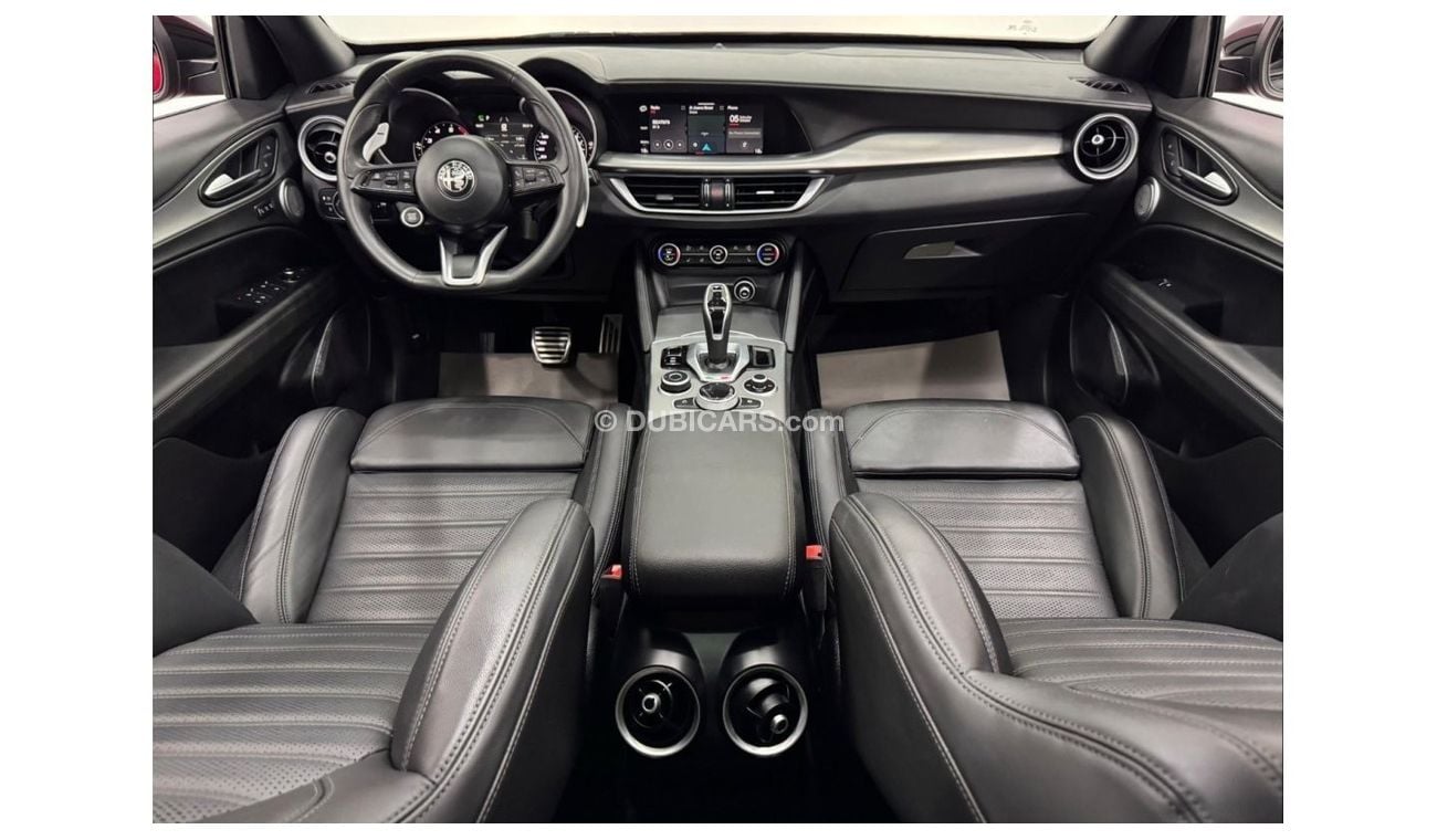 ألفا روميو ستيلفيو 2023 Alfa Romeo Stelvio Veloce Q4, April 2028 Alfa Romeo Warranty + Service Pack, Very Low Kms, GCC