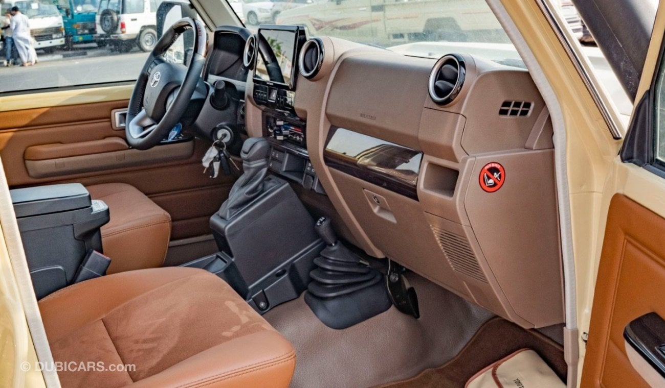 تويوتا لاند كروزر 70 2024 Toyota Land Cruiser 79 DC 4.0L Petrol AT