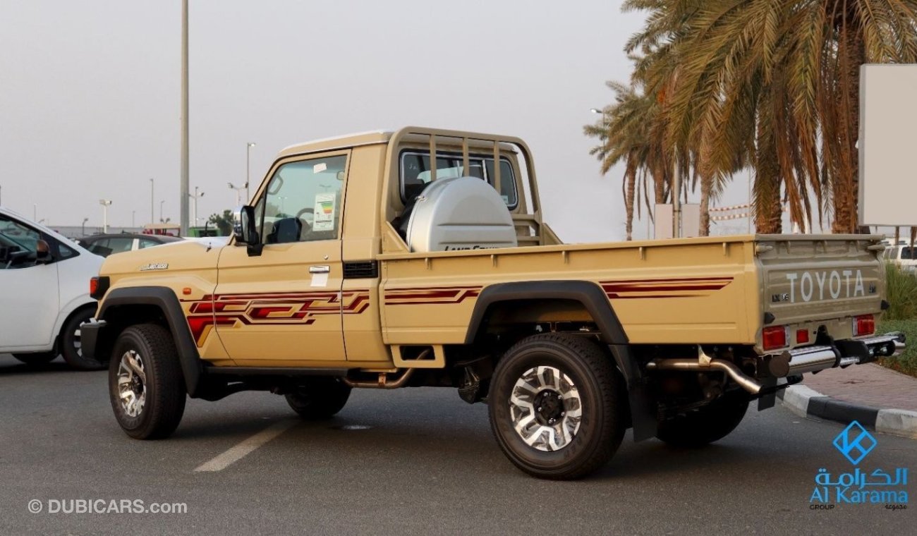 Toyota Land Cruiser Pick Up full option 79 4.0L V6 Petrol Automatic 2024-alloys & overfenders-screen+rear cam-cruise control-fri