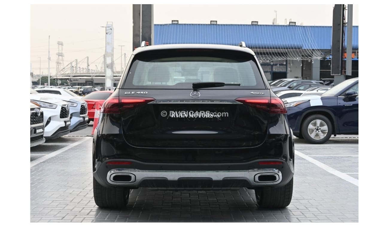 مرسيدس بنز GLE 450 Mercedes-Benz GLE 450 4MATIC 3.0L SUV AWD 5Doors Model 2024, Color Black