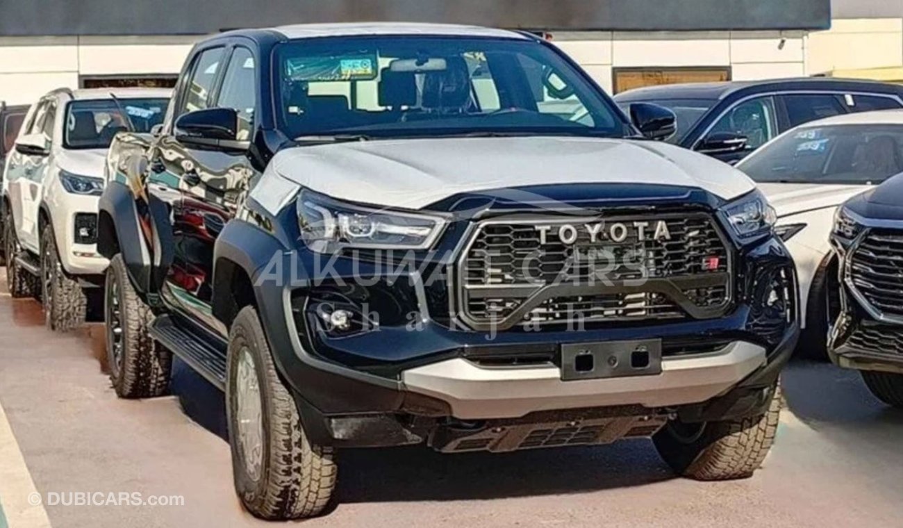 تويوتا هيلوكس TOYOTA HILUX GR SPORTS 2024 AT 2.8LDIESEL BLACK