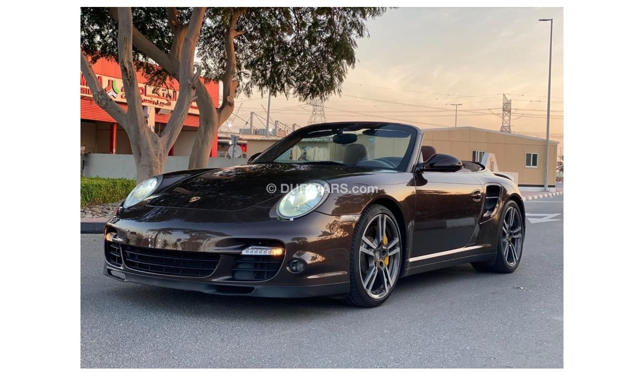 Porsche 911 GCC SPEC NEAT AND CLEAN