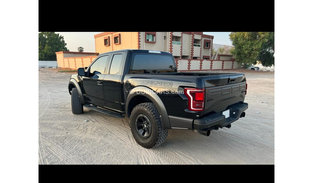 Used Ford Raptor Raptor 2017 for sale in Sharjah - 564369