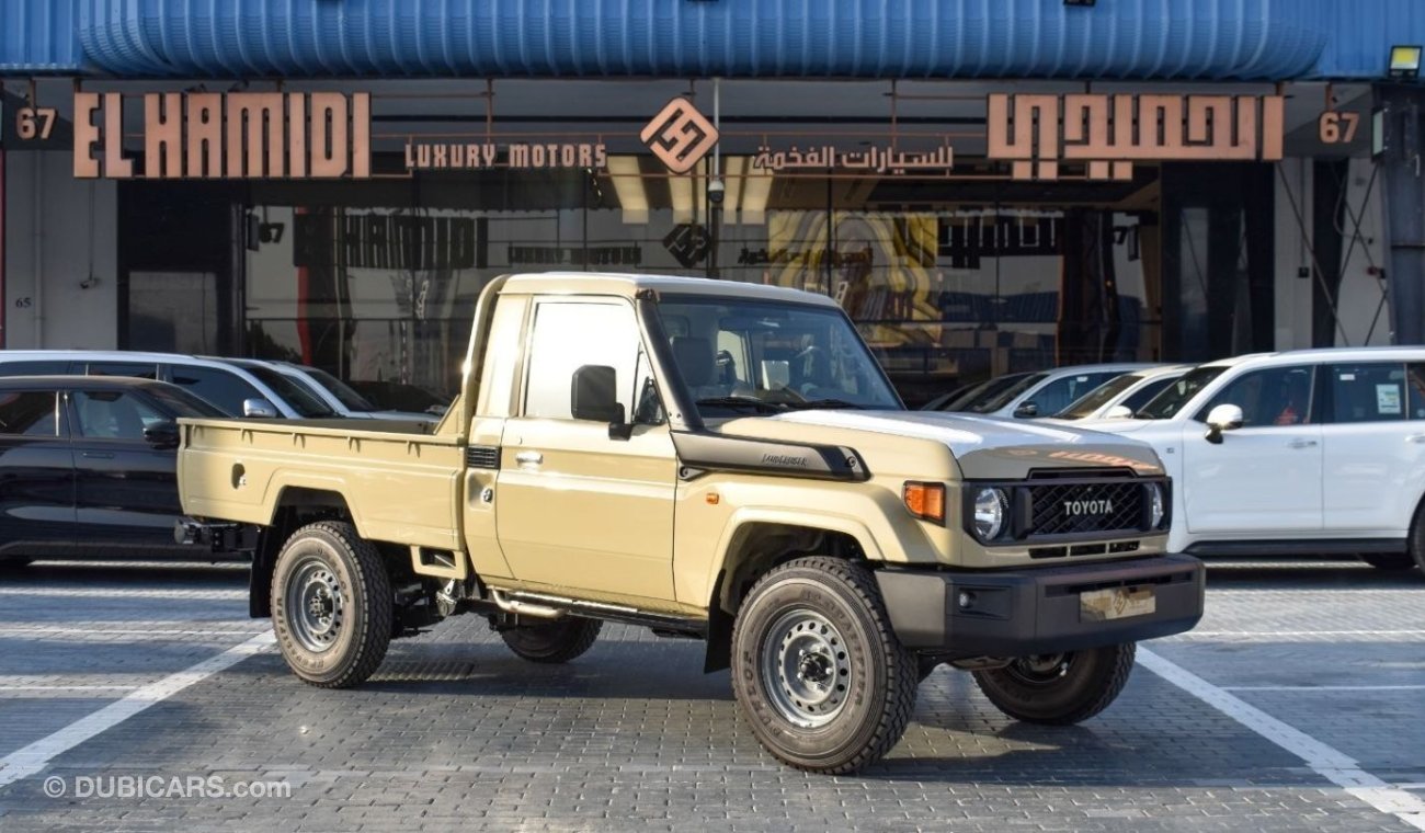 Toyota Land Cruiser Toyota Land Cruiser Pick Up TOYOTA LC PU SINGLE CABIN LX-G ,4.0L PETROL ,A/T,MY24