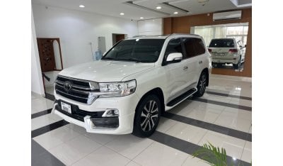 Toyota Land Cruiser VXR GCC, first owner