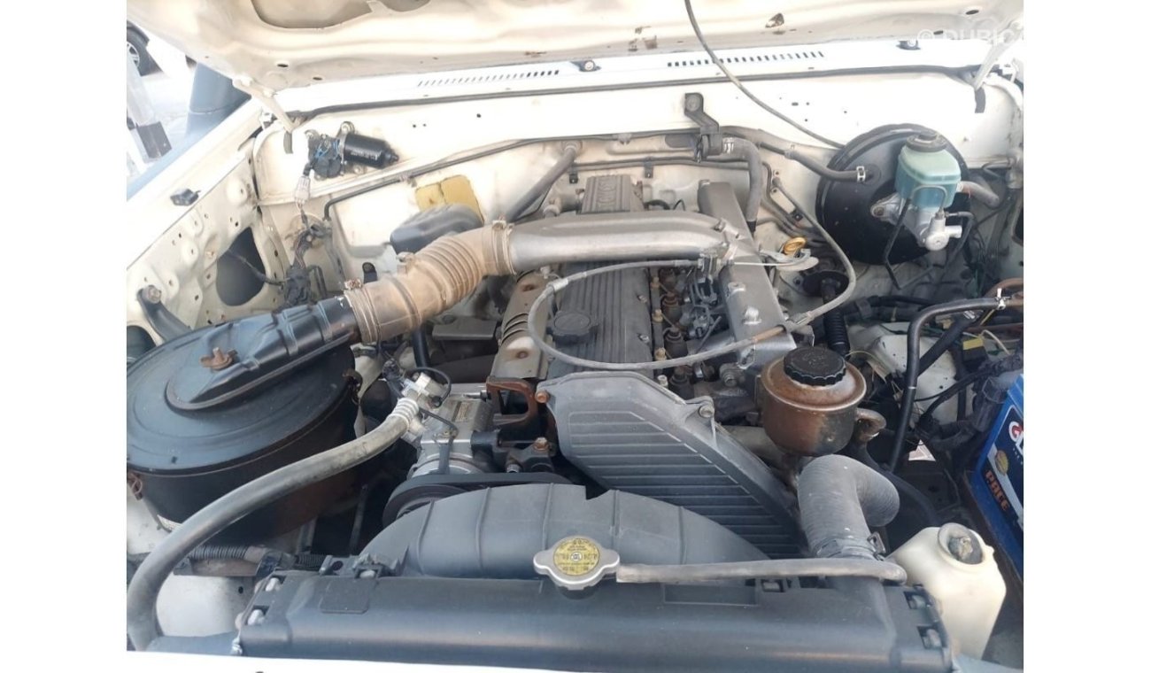 تويوتا لاند كروزر بيك آب 79 SC 4.2L DIESEL MANUAL TRANSMISSION