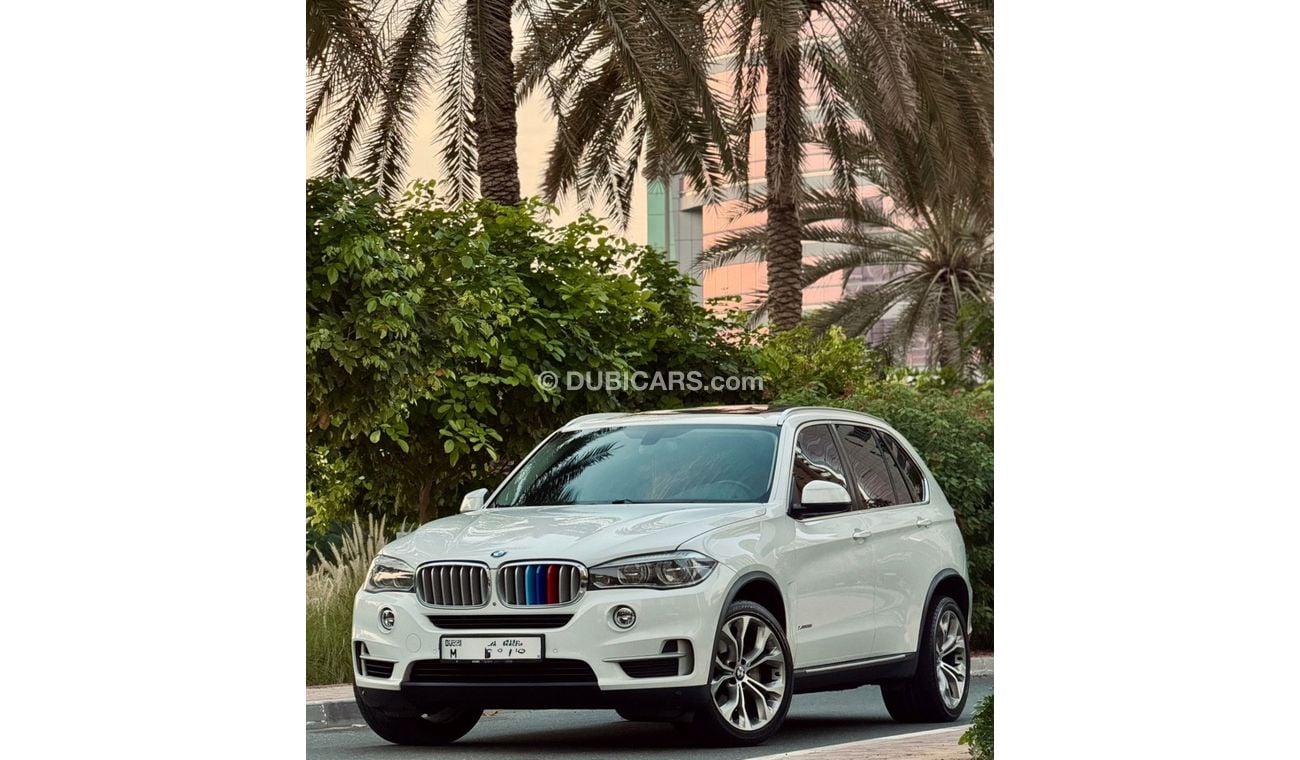 بي أم دبليو X5 50i Luxury 4.4L (5 Seater)