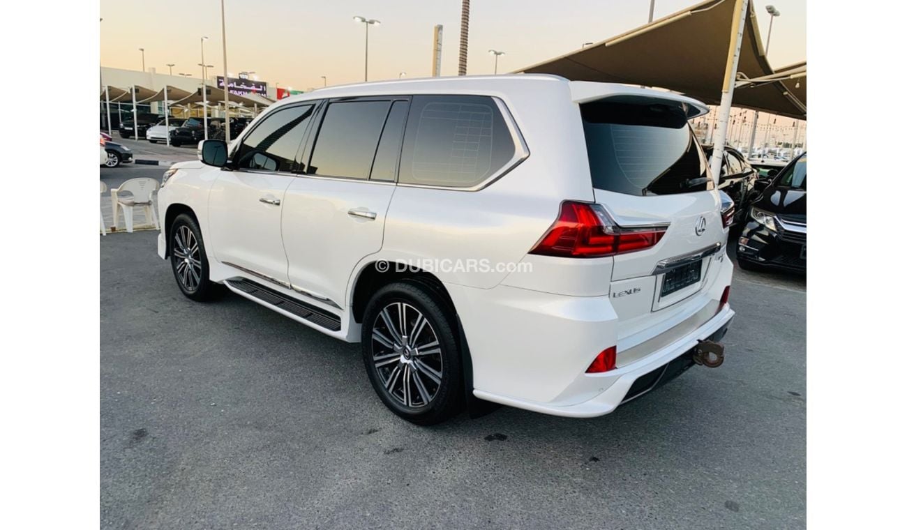 Lexus LX570