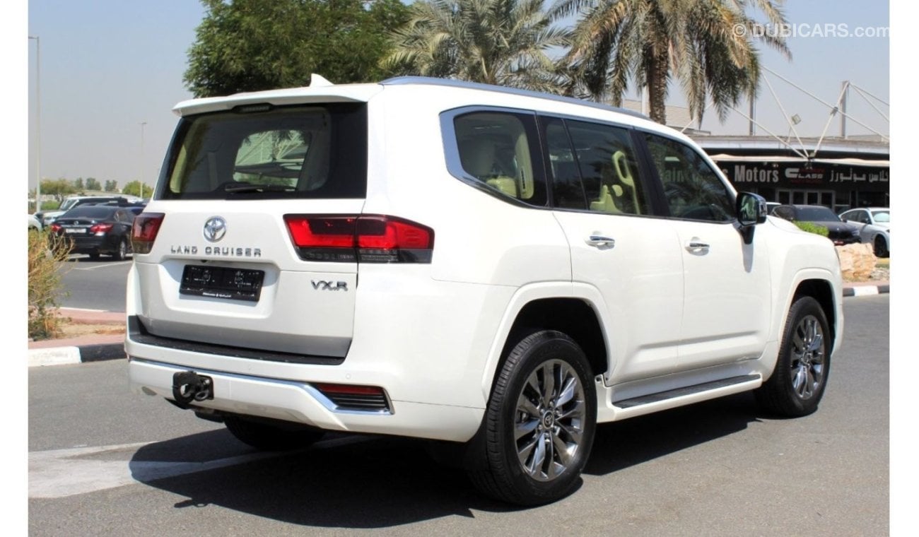 تويوتا لاند كروزر TOYOTA LAND CRUISER VXR FULL OPTION 2023 GCC AL FUTTAIM LOW MILEAGE WITH AGENCY WARRANTY IN MINT CON