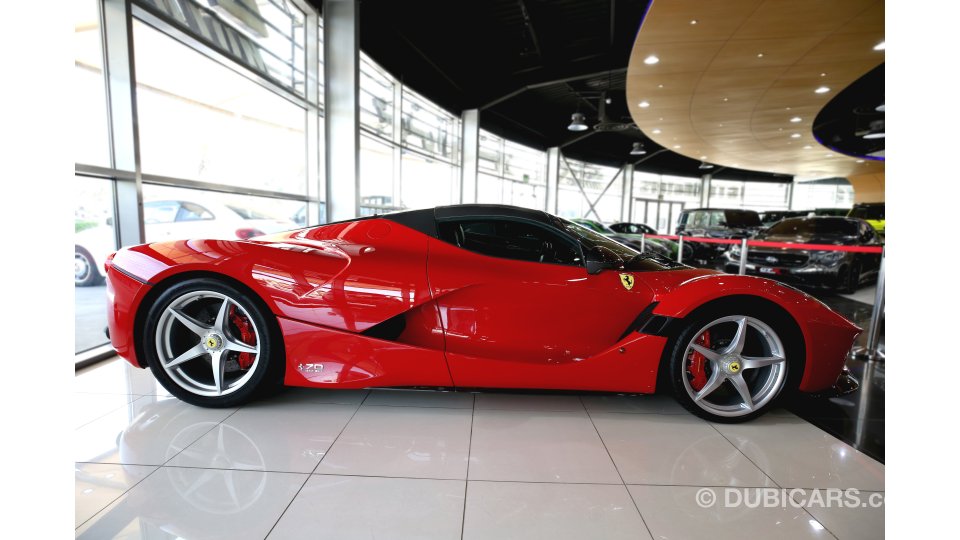 Ferrari LaFerrari Aperta for sale. Red, 2017