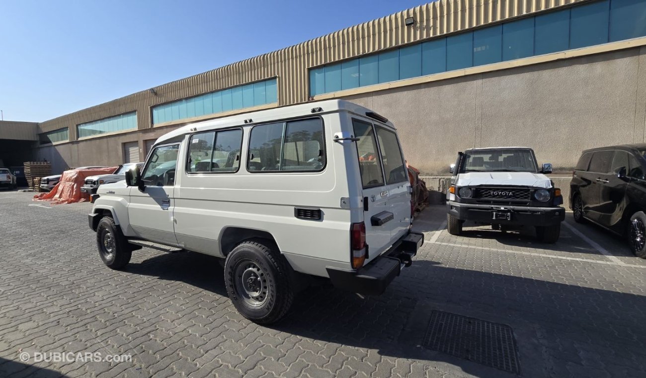 Toyota Land Cruiser Hard Top LC78 HARDTOP 3 DOOR 4.2L DIESEL V6 LHD | MANUAL | HARDTOP | 3 DOORS | 2024 | BRAND NEW | 0 KM | 03 Y