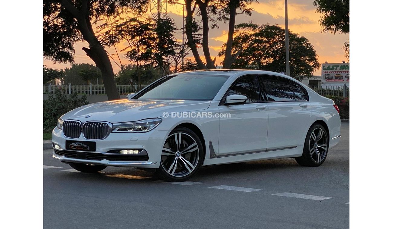 بي أم دبليو 750Li Luxury M Sport Package 4.4L full service history original package