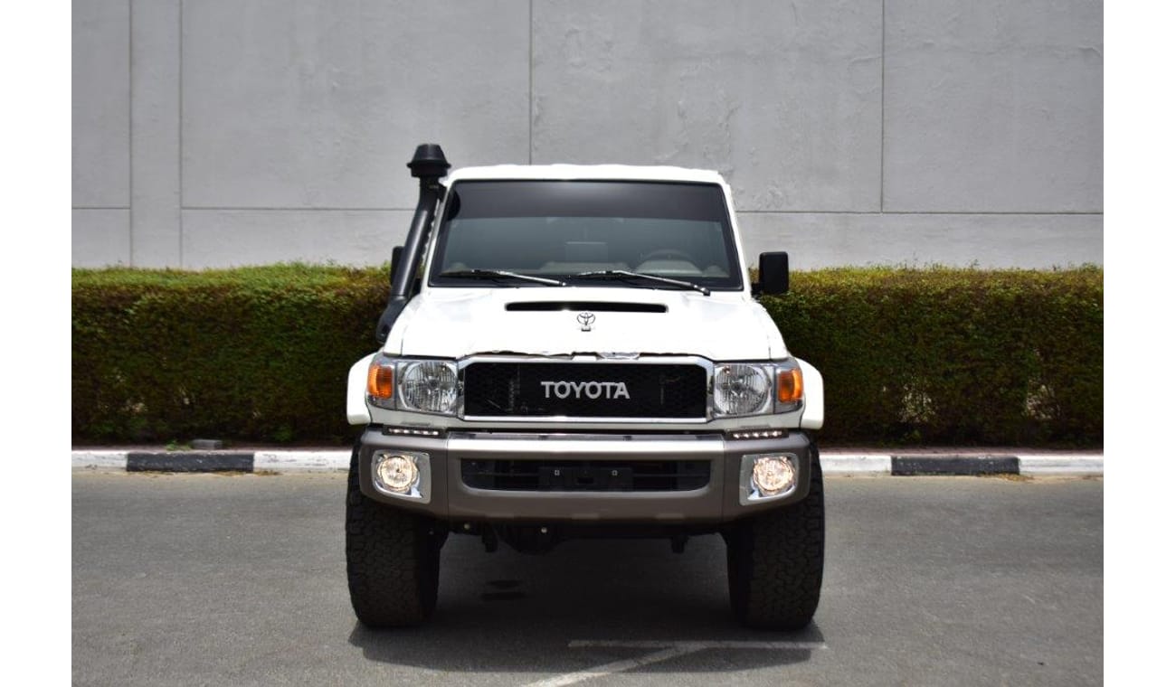 تويوتا لاند كروزر بيك آب 79 Double Cab Pickup Xtreme V8 4.5L Turbo Diesel 4WD Manual