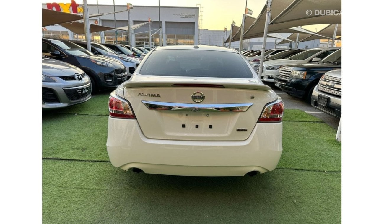 Nissan Altima S