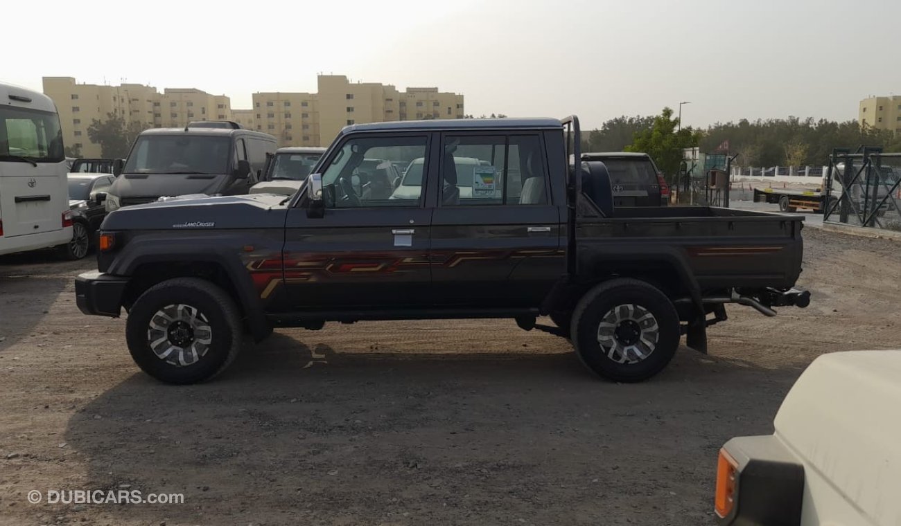 Toyota Land Cruiser Pick Up LAND CRUISER GRJ 79 4.0 V6 AUTOMATIC FULL OPTION **التصدير فقط خارج الخليج** **EXPORT ONLY