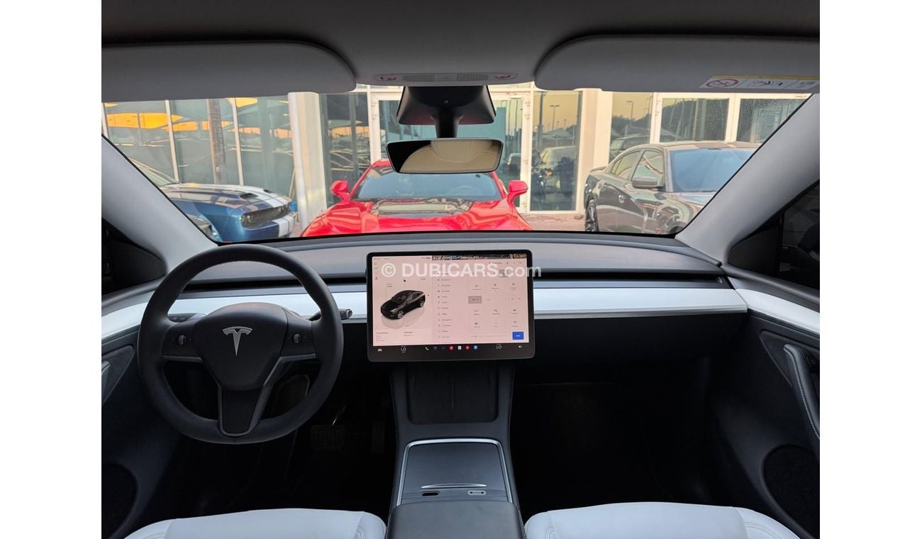 Tesla Model Y Tesla model y long reng 2023 GCC under warranty