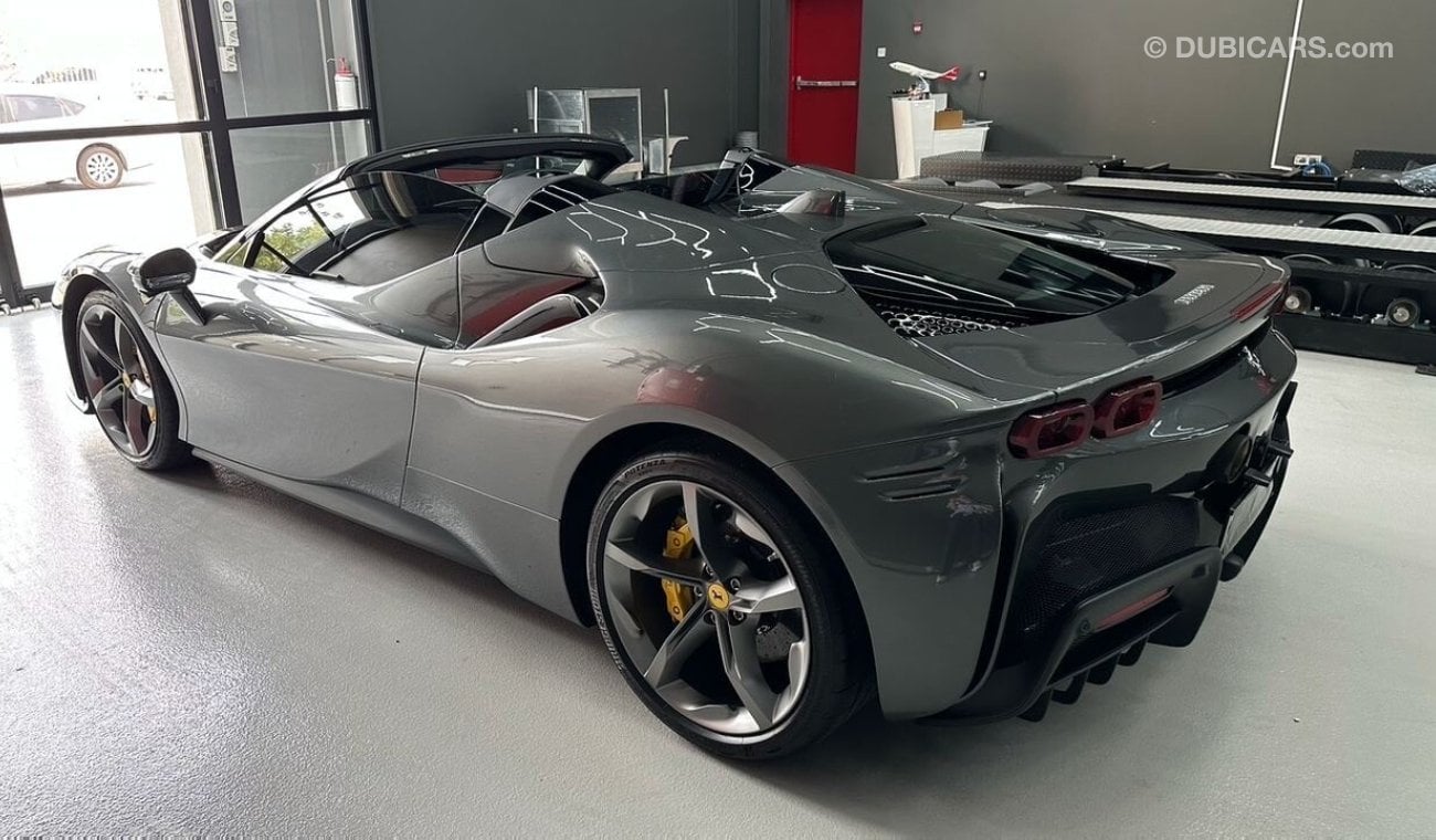 Ferrari SF90 Spider FERRARI SF90 Spider Hybrid 4.0L twinturbo V8 769 hp