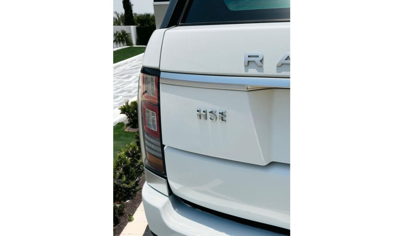 Land Rover Range Rover Vogue HSE AED 2,480 PM | RANGE ROVER HSE | ORIGINAL PAINT | 0% DP | GCC SPECS | WELL MAINTAINED