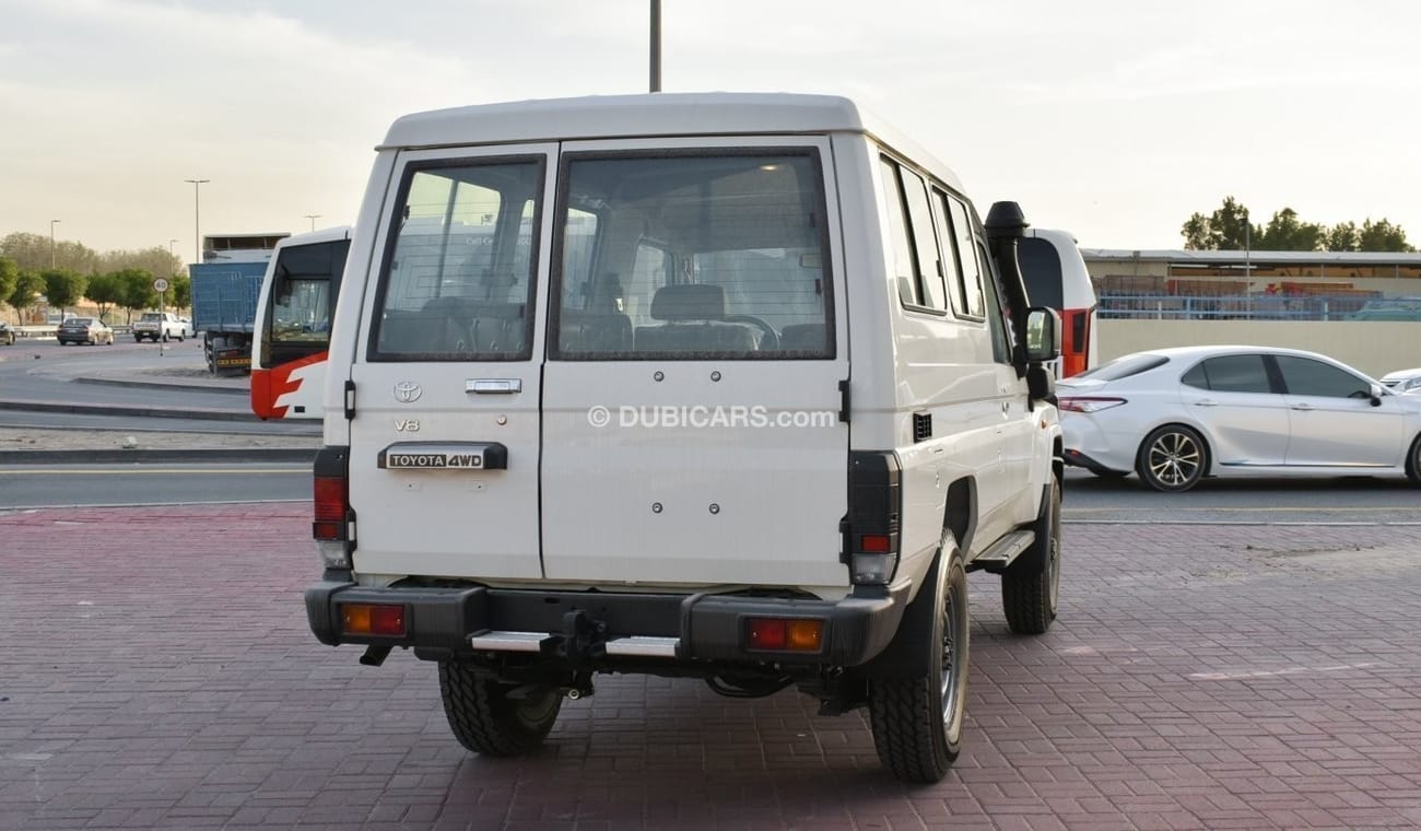 Toyota Land Cruiser Hard Top LC78 Diesel V8 4.5L 3Doors