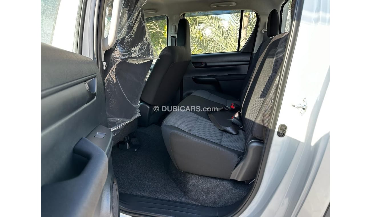 تويوتا هيلوكس 2024 Toyota Hilux Power Window 6-Seater 2.4L 4-Cyl Diesel M/T 4x4 Only For Export